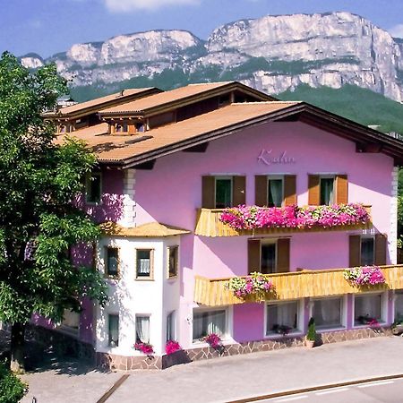 Hotel Kuhn Terlano Exterior foto